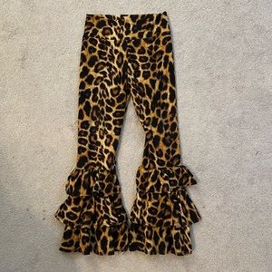 Girls size M ruffle pants